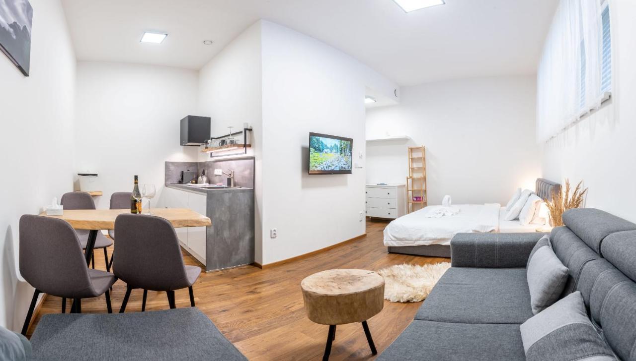 Apartmany Resort วัลคาบี ภายนอก รูปภาพ